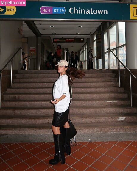 Meghna Kaur modelo caliente galerías