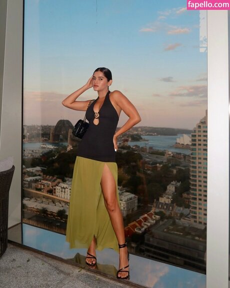 Meghna Kaur buen modelo imágenes