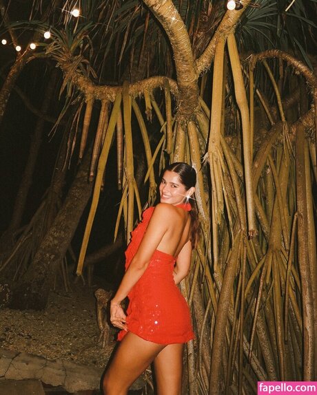 Meghna Kaur actrice érotique collection