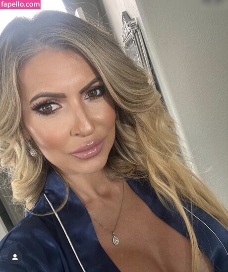 Gigi Dior linda estrella recopilación