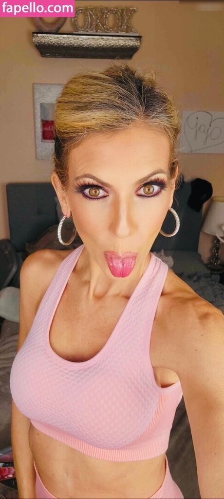 Gigi Dior estrella porno xxx galerías