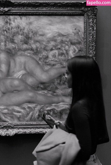 Alexandra Saint Mleux star du porno gratuit archive