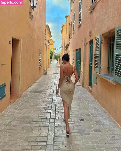 Alexandra Saint Mleux actriz de desnudos galería