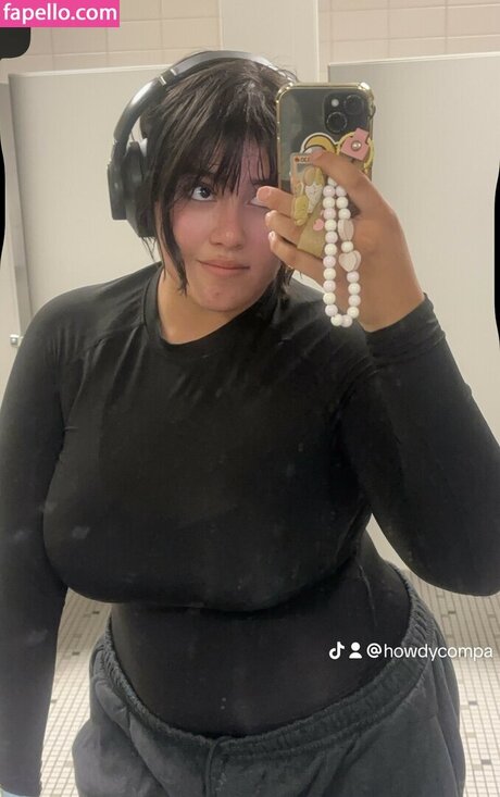 Howdycompa model hot img