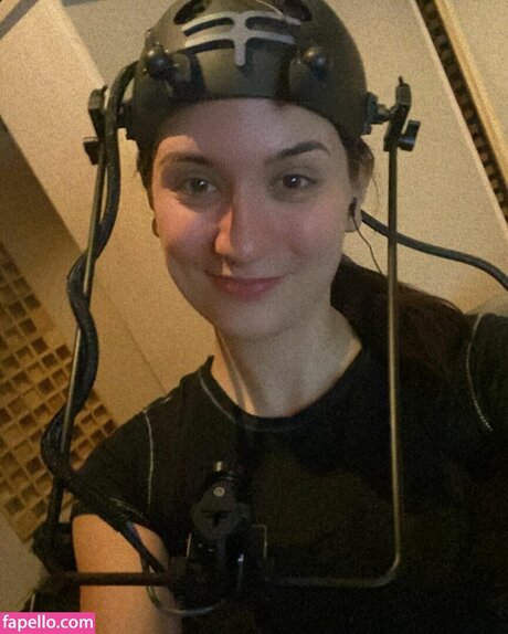 Brizzy Voices modèle érotique img