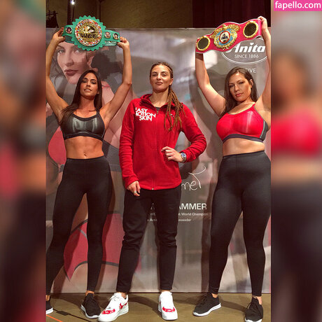 Christina Hammer sexo modelo imagen