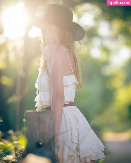tonyapredko model beautiful pic