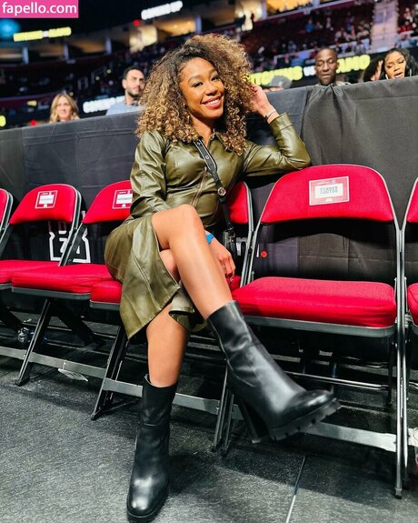 Alycia Baumgardner art star du porno des photos