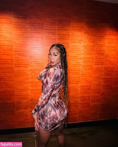 Alycia Baumgardner étoile érotique img