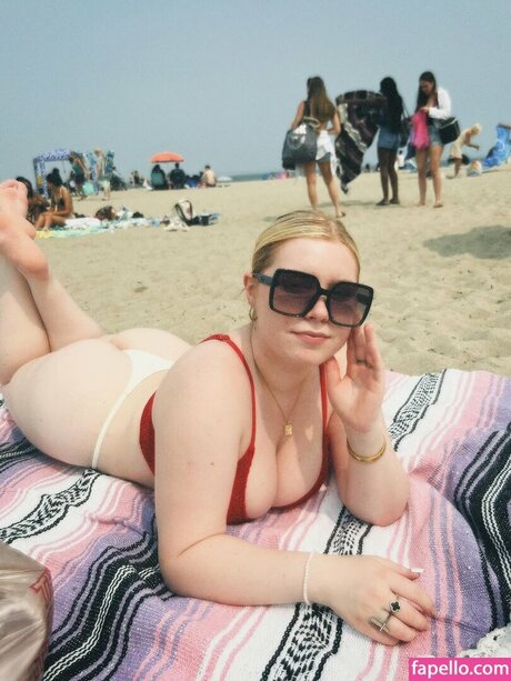 Sadie Stone modelo porno imagen