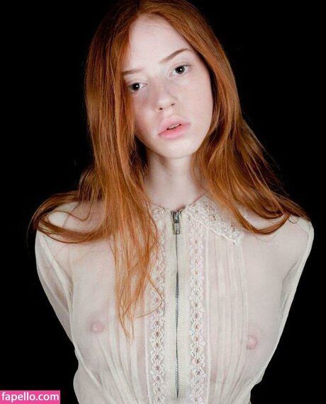 Lily Newmark star beautiful img