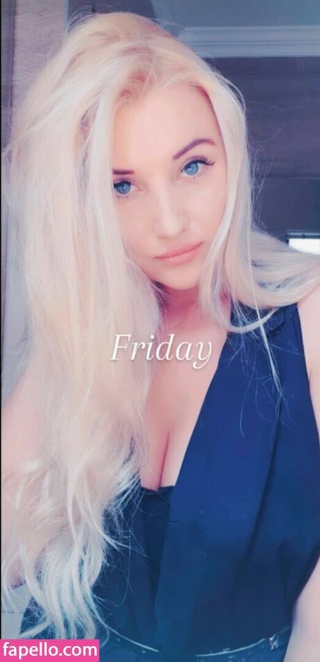 Amber Koltzow Bastick arte estelar foto