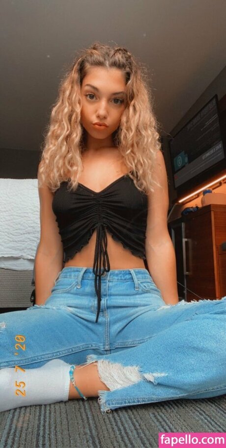 Megan Eugenio modèle adulte image