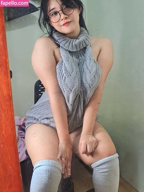 mrspixelfly hot model pic
