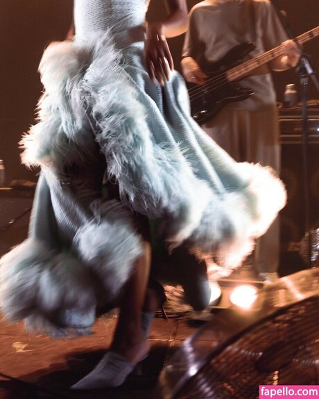 Olivia Dean modelo sexy recopilación