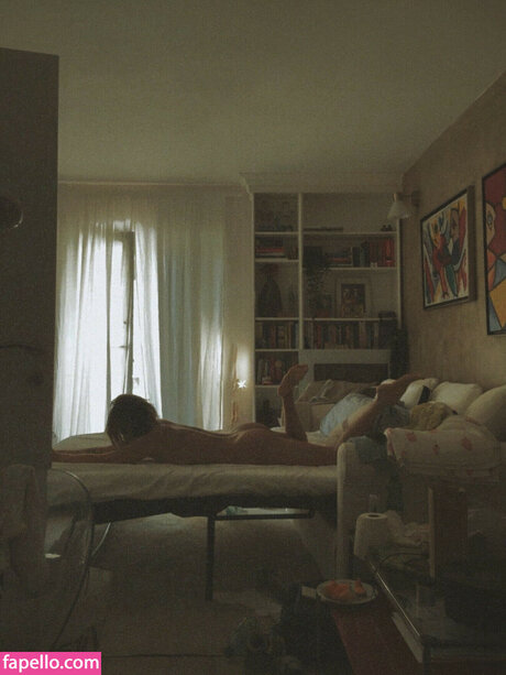 Ella Dvornik modelo de arte recopilación