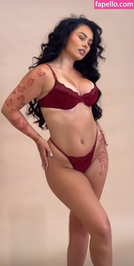 Elley Davies estrella adulta imágenes