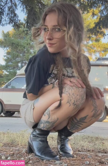 Mushbugs star nude image