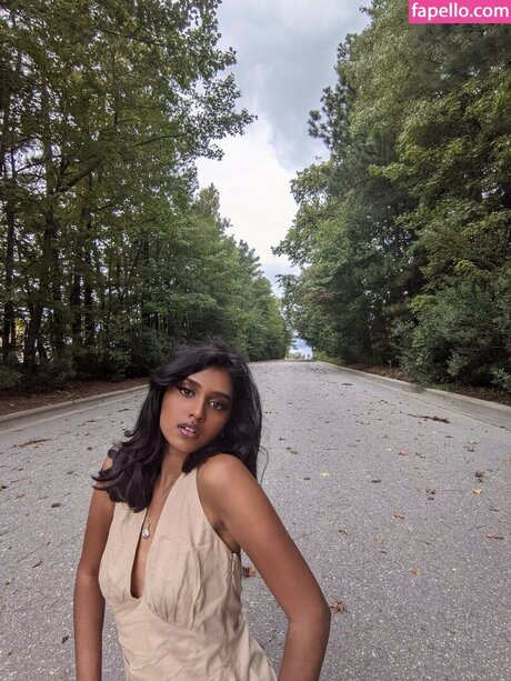 bbyg6rl actriz desnuda foto