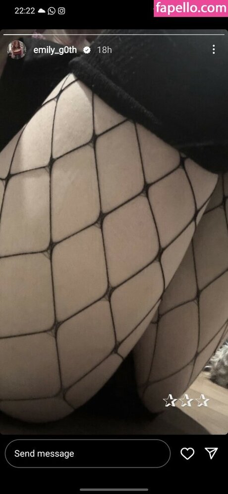 emily g0th star du porno érotique photos