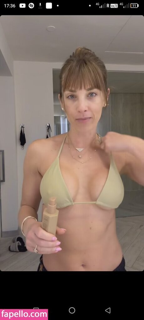 Autumn Calabrese actrice porno images