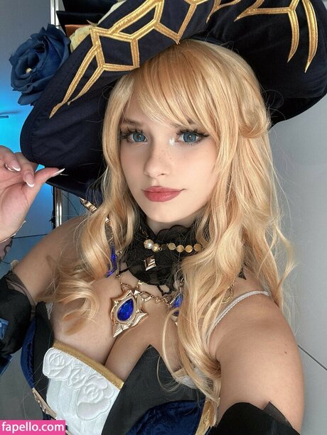 Avygenki modelo agradable imágenes