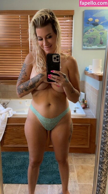 Charlizerazor star hot image