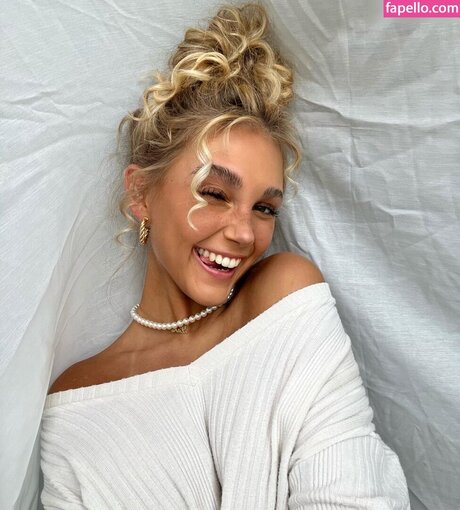 Lara Spengler pornstar hot archive