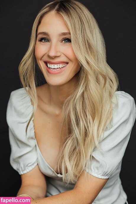 Lisa Gilroy modèle gratuit collection