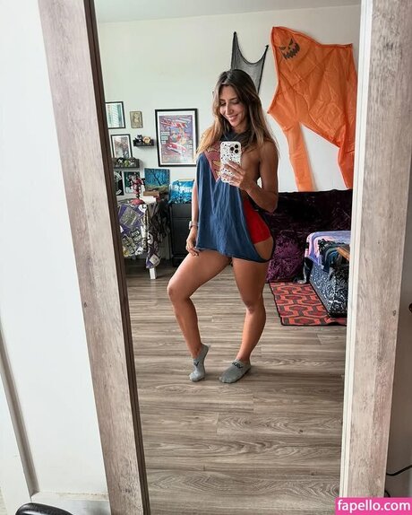 littlefitdevil modelo erótico foto