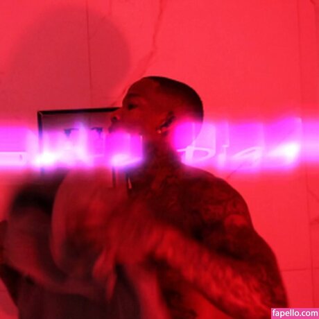 Santana Red actrice adulte des photos