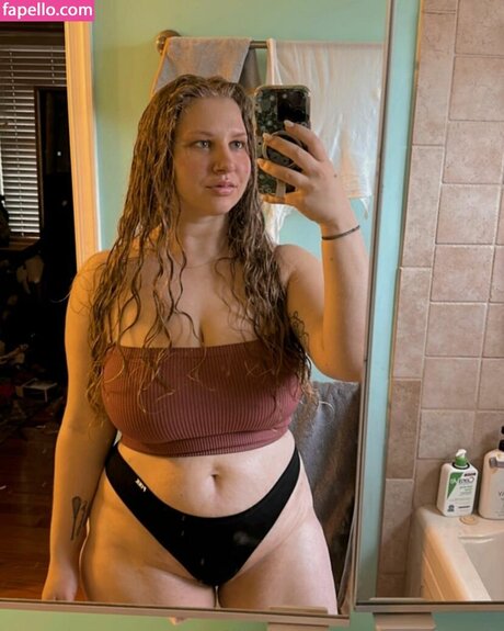 Ivy Andrews hot star images