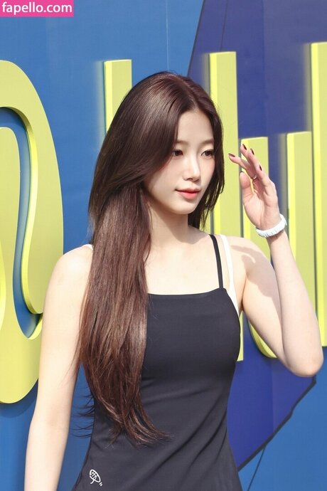 Kazuha Nakamura_ modèle adulte photo