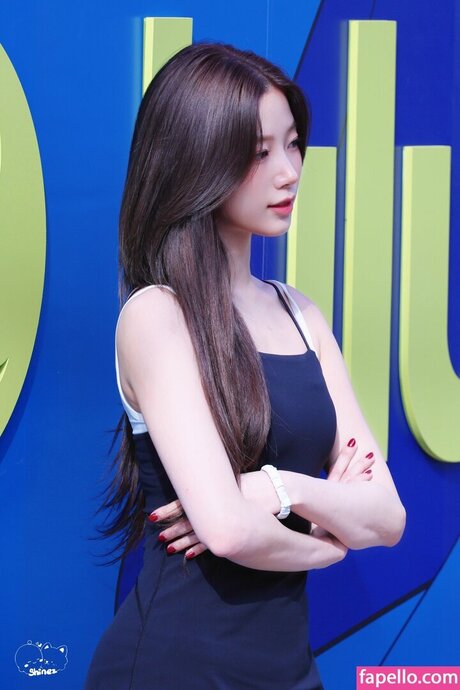 Kazuha Nakamura_ modelo hermosa foto