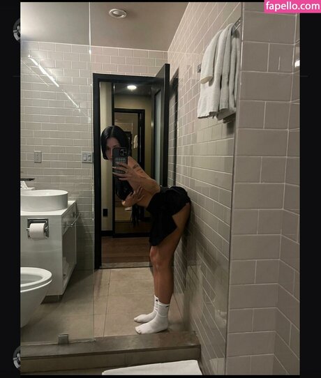 sophiakellyy nude model photo