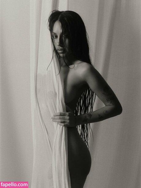 sophiakellyy naked star photo