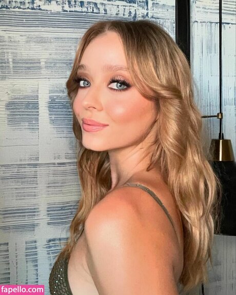 Madeleine Arthur best model galleries