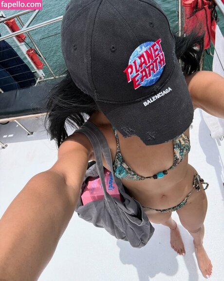 julienneby sexo modelo galería