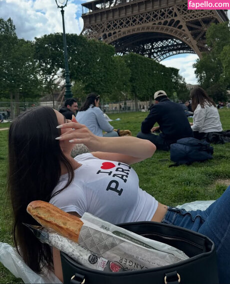 Chanel Soerholt estrella porno caliente archivo