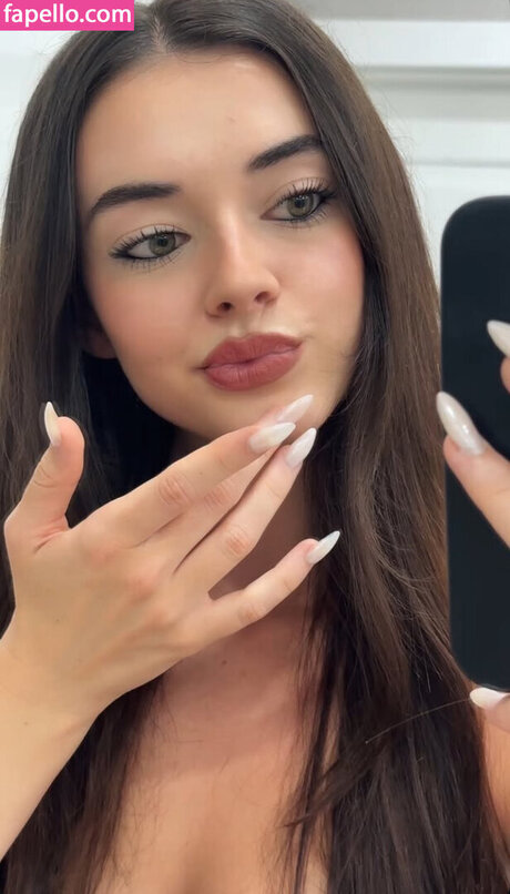 Chanel Soerholt modelo perfecto galerías