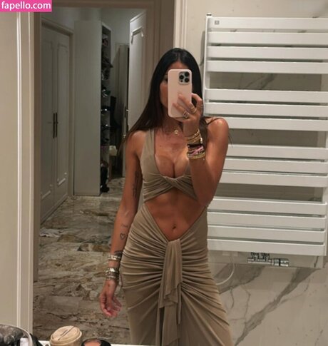 Elisabetta Gregoraci étoile chaude archive