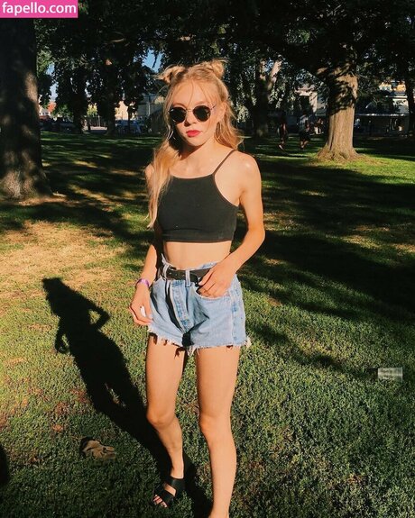 Taylor Hickson star hd photos