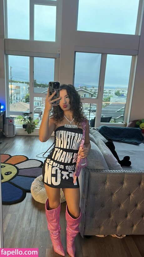 prymrr actriz atractiva foto