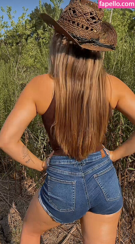 Kiara Louviere estrella porno exclusiva imagen