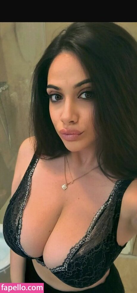 Michela Santoboni bonita modelo imágenes