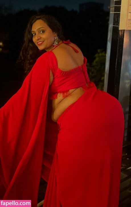 Anupamaswathi pretty pornstar picture