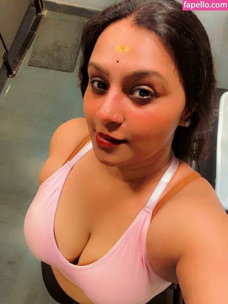 Anupamaswathi pornstar erotic photos