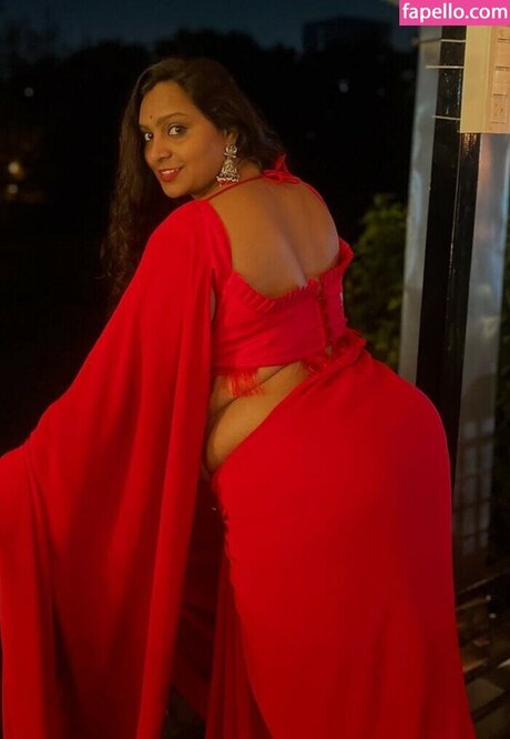 Anupamaswathi erotic pornstar pics