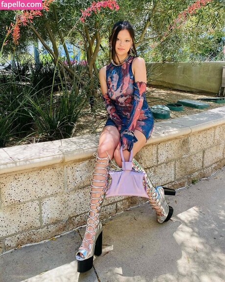 Lukita Maxwell actriz de desnudos foto