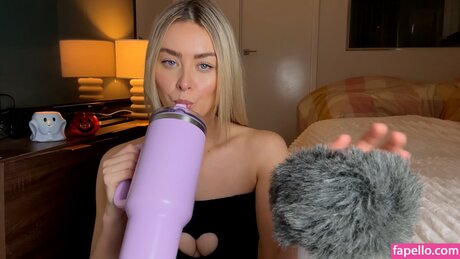 Simply Kel ASMR pornographic actress pictures